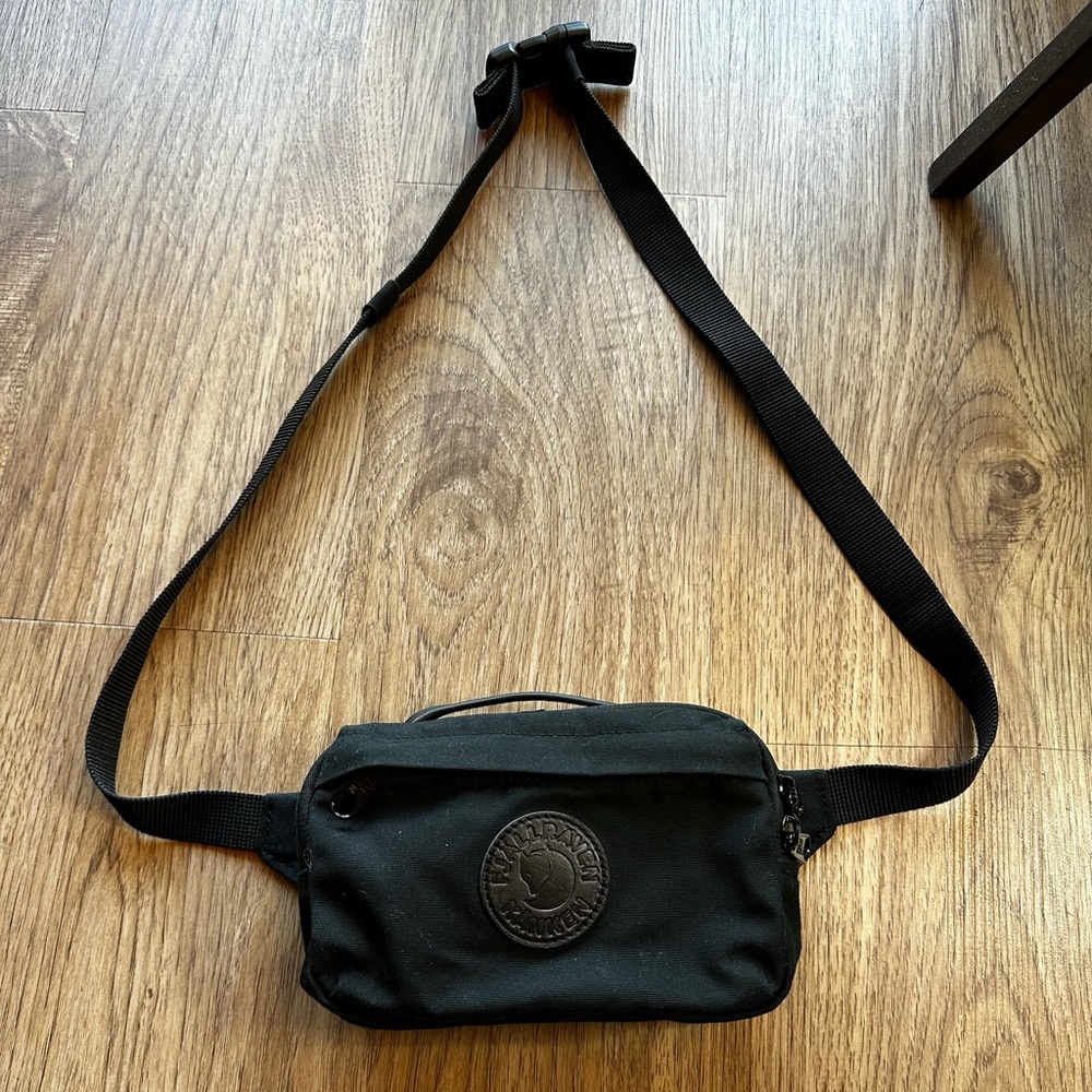 Fjallraven Kanken No. 2 Black Hip Pack
